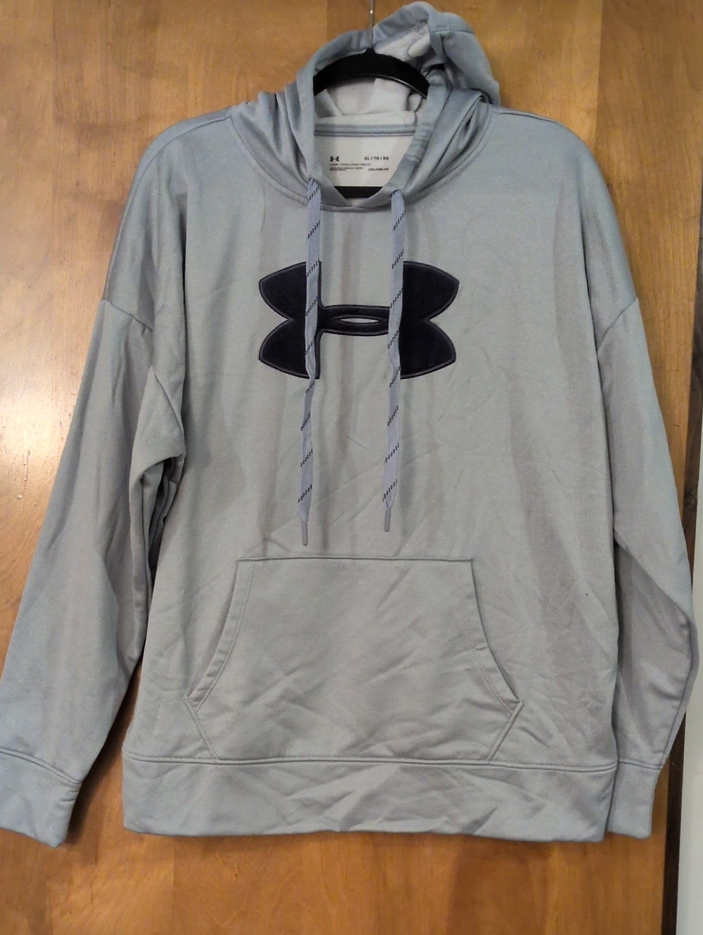 Under Armour Men's Light Gray Hooded Sweatshirt with Black Logo